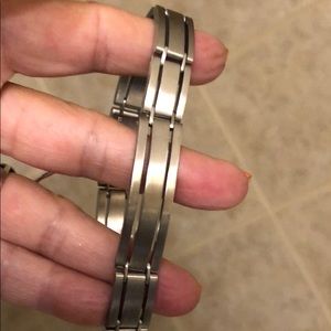 🌺 Quality Stainless Steel Wrist Bracelet